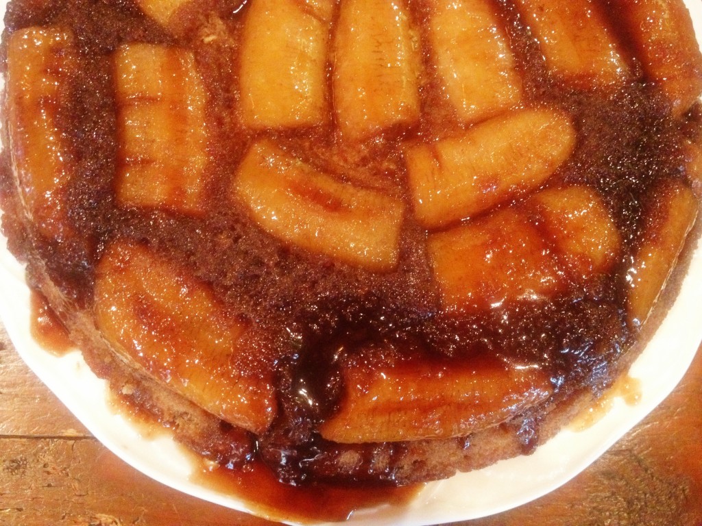 The banana cake from above.
