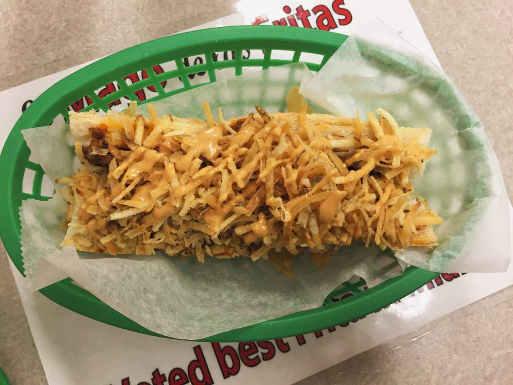 Midas Hot Dog at El Mago de Las Fritas