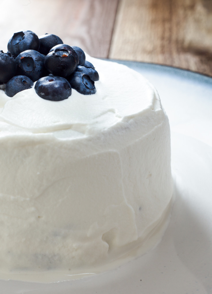 Baby-Smash-Cake-with-Blueberries-