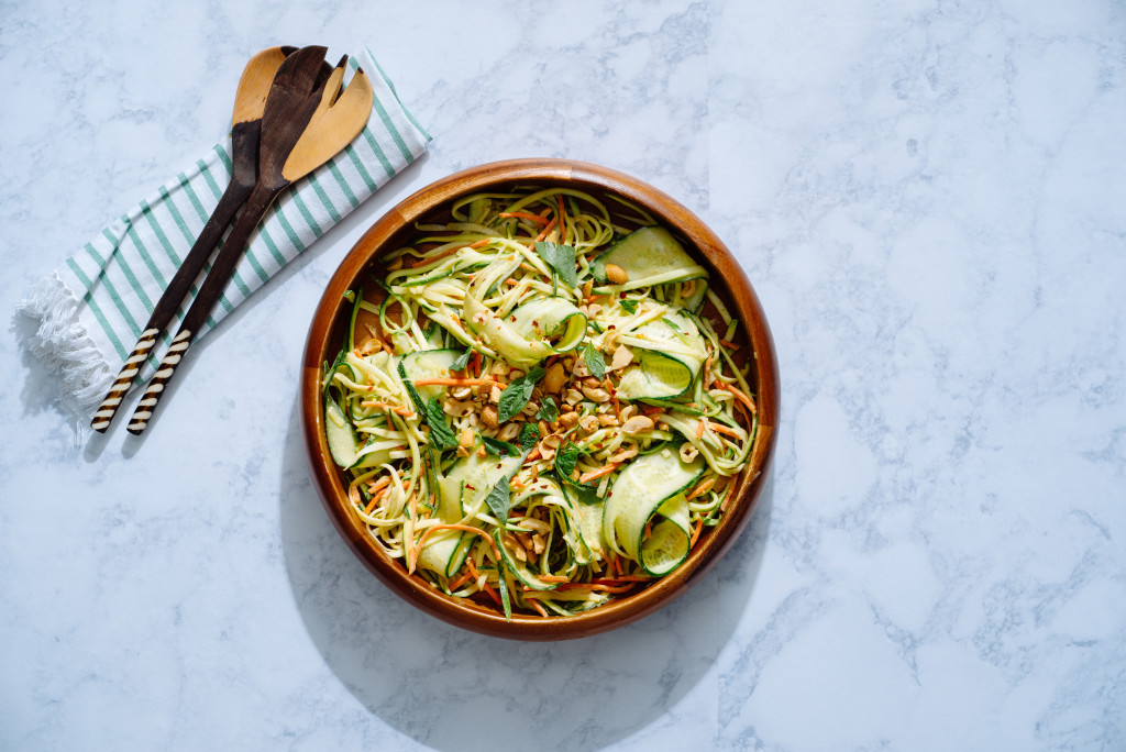 Thai-Peanut-Zucchini-Noodle-Salad-016